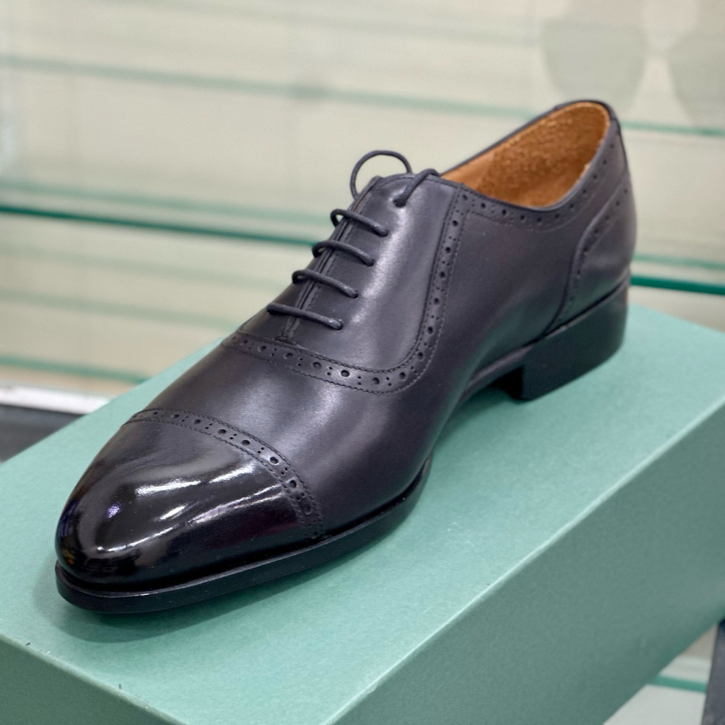 Giày Oxford kiểu Adelaide - Phom F - Da bê Ý - Đế khâu Blake