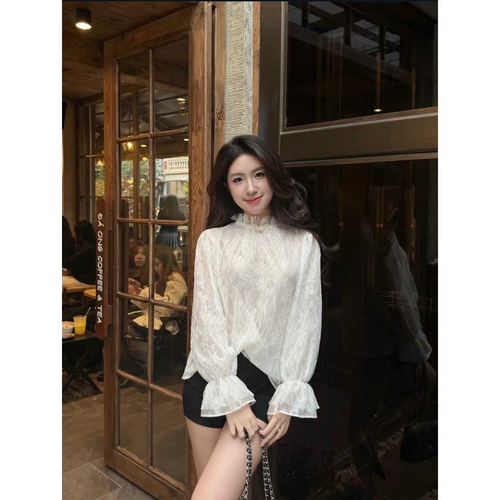 EMPINK Studio / ÁO ĐIỆU CỔ BÈO PHỐI HOA REN 2 lớp