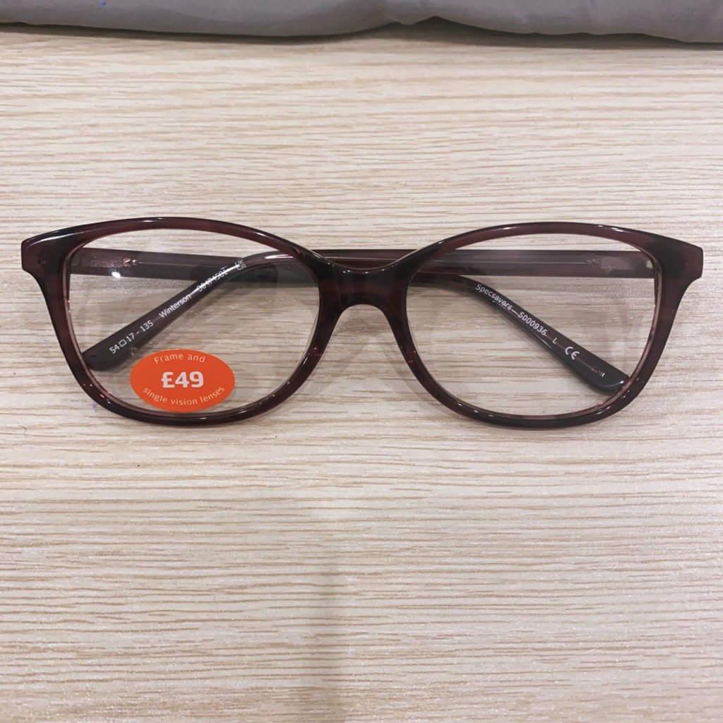 Kính,gọng kính Châu âu còn tag 49euro tầm 1tr75