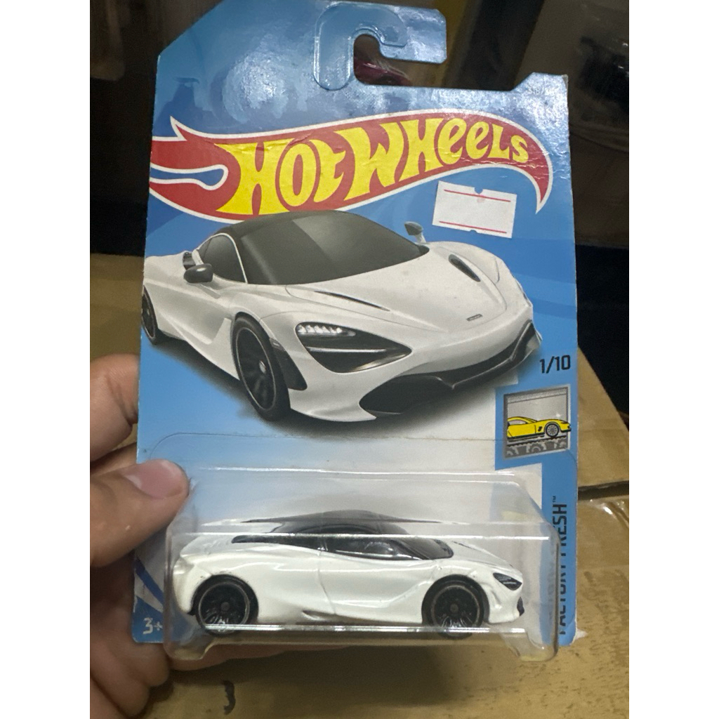 (Có sẵn-Hoả tốc SG) Xe mô hình 1:64 Hot Wheels chính hãng Mattel McLaren 720S