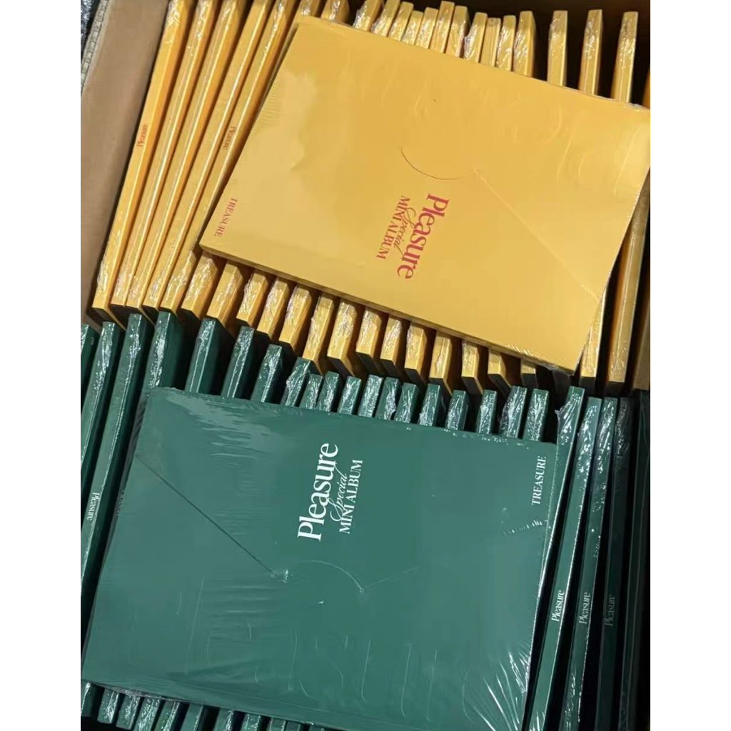 TREASURE - PLEASURE (YELLOW VER. / GREEN VER.)