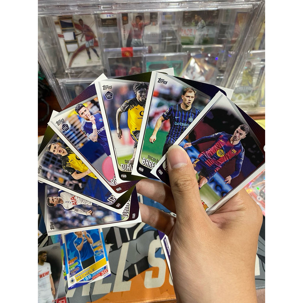 Thẻ Cầu Thủ Topps Flagship UEFA Club Competitions 2025-26 Tổng Hợp| Torres, Lukaku, Johnson, Torres,