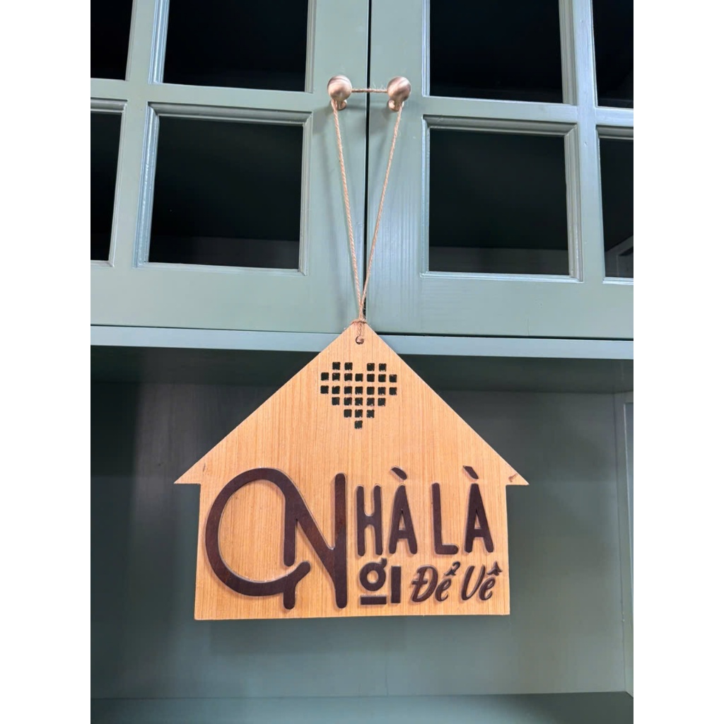 Bảng Gỗ Treo Cửa Nhà “Nhà Là Nơi Để Về” – Bảng Trang Trí Decor Nhà Cửa, Treo Cửa Phòng, Quà Tặng Ý N