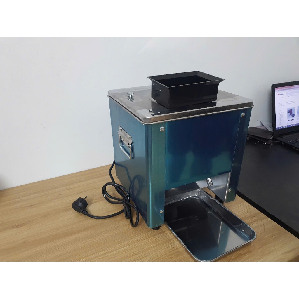 Máy thái thịt tươi sống tháo dao công suất 850w mỗi giờ thái được 100-150kg