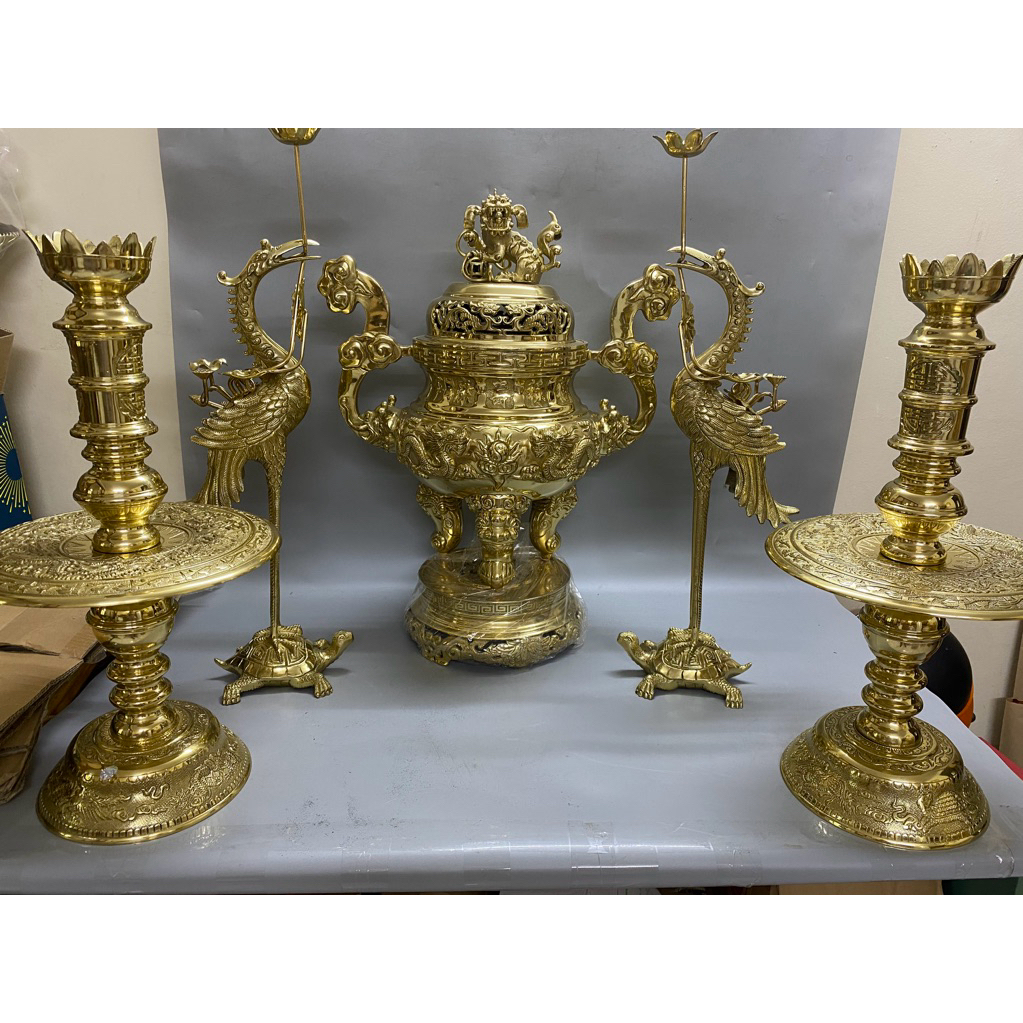Bộ đỉnh hạc nến thờ bằng đồng cattut