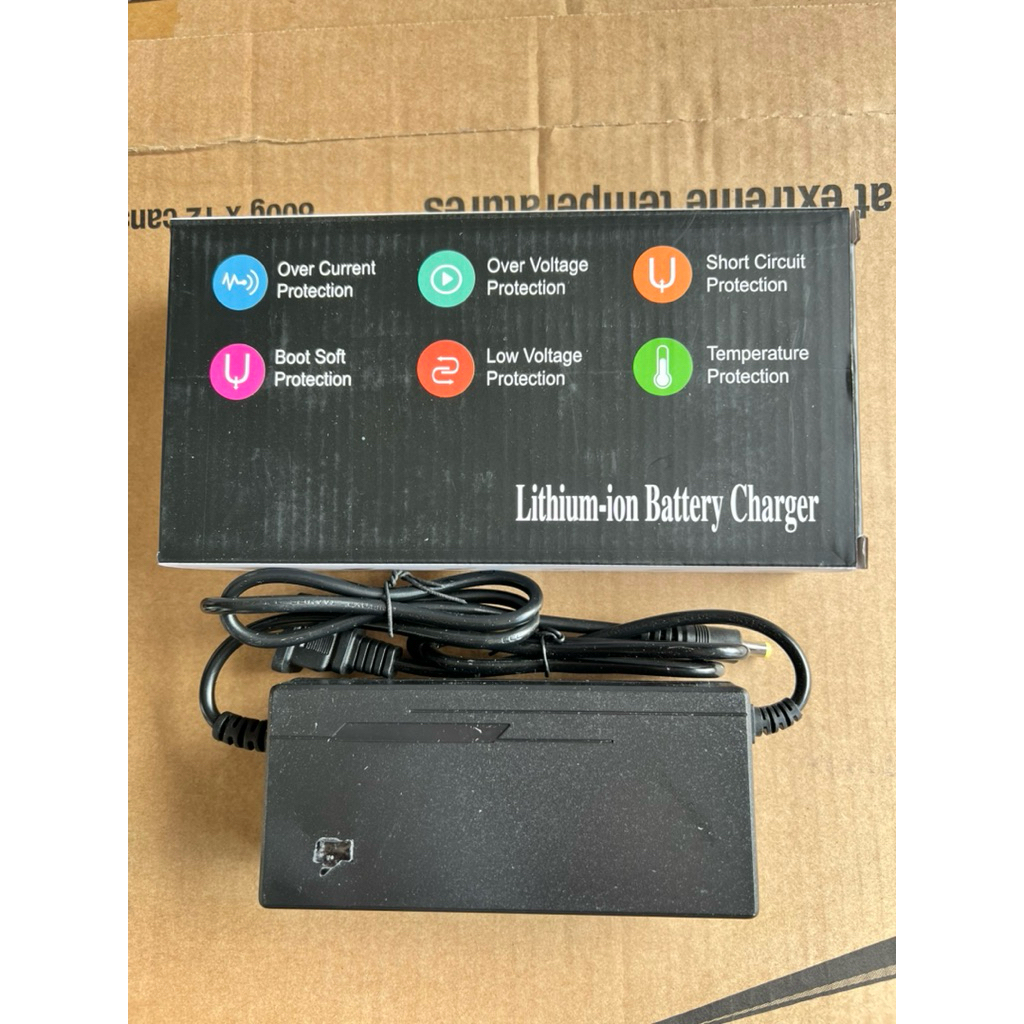 Sạc 5S 3A 21V có quạt