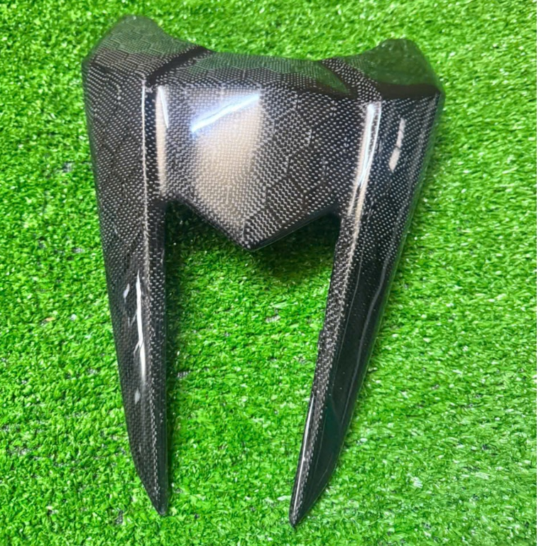 Mặt nạ nhỏ vario 125 2023-2026 ốp carbon fiber