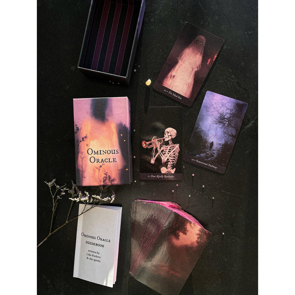OMINOUS ORACLE – phong cách huyền bí u tối, hình ảnh nghệ thuật mang chiều sâu – APUS TAROT SHOP