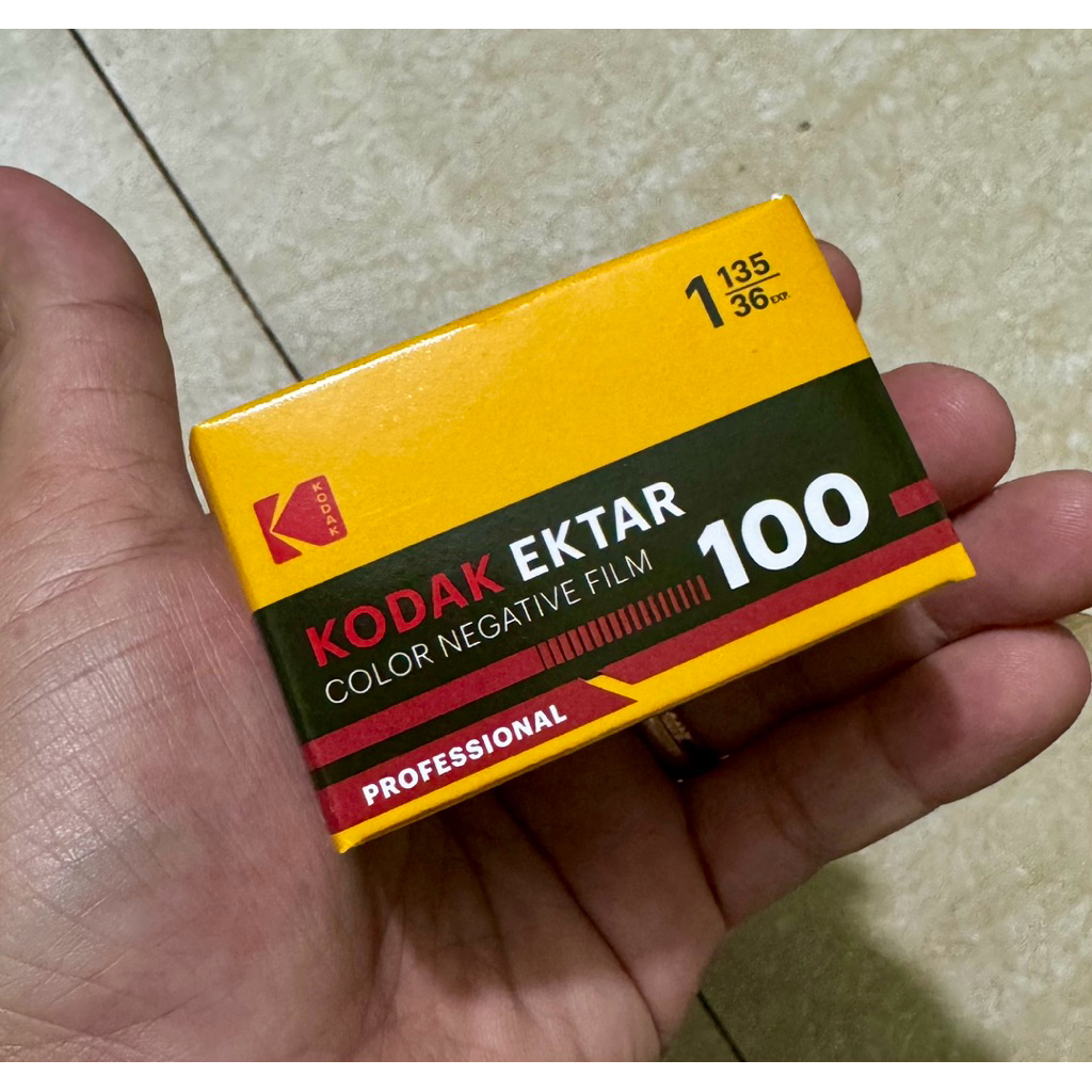 Film Kodak Ektar 100 36exp DATE 03/2028 Phiên Bản Mới film 35mm tráng C41