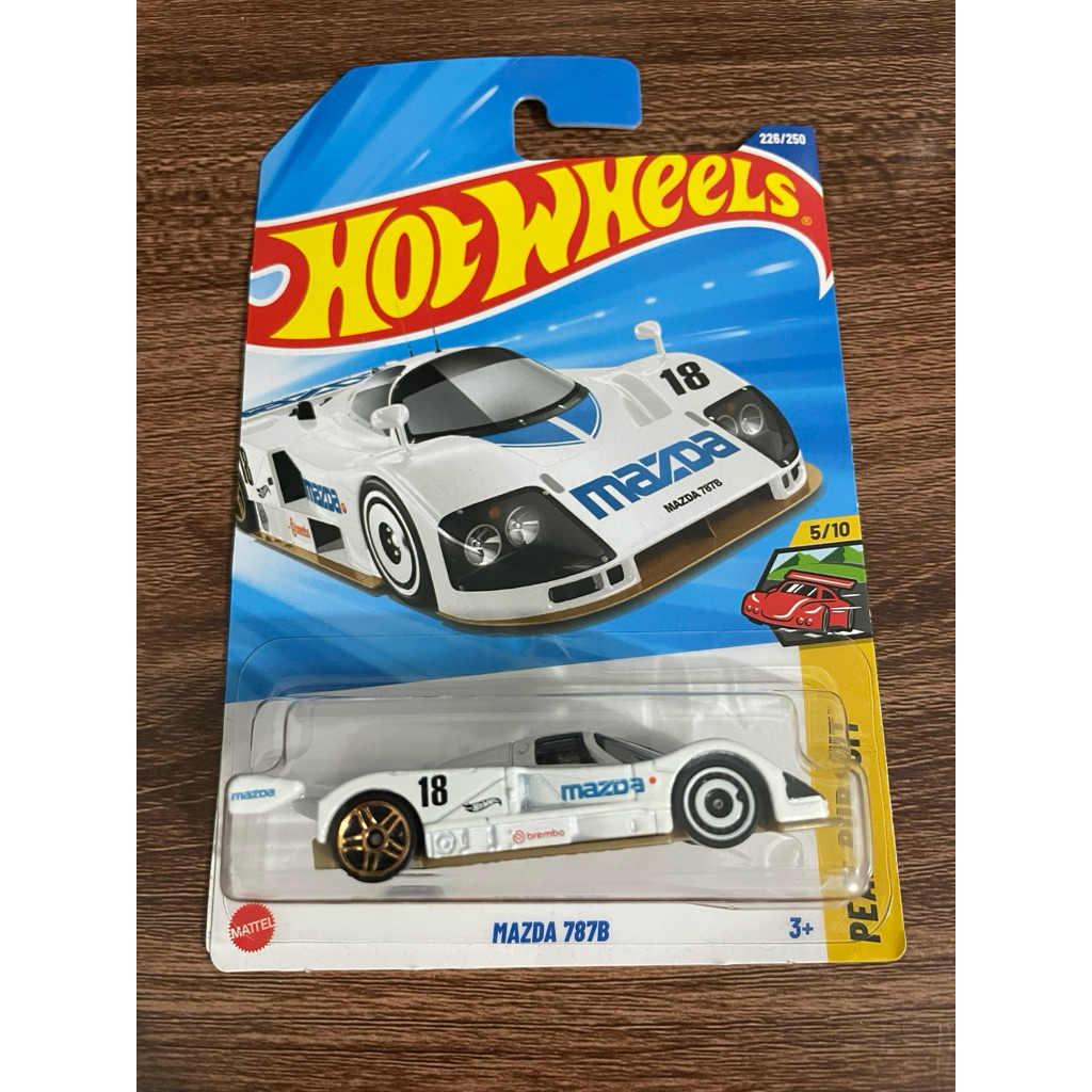 Xe mô hình Hot Wheels Mazda 787B