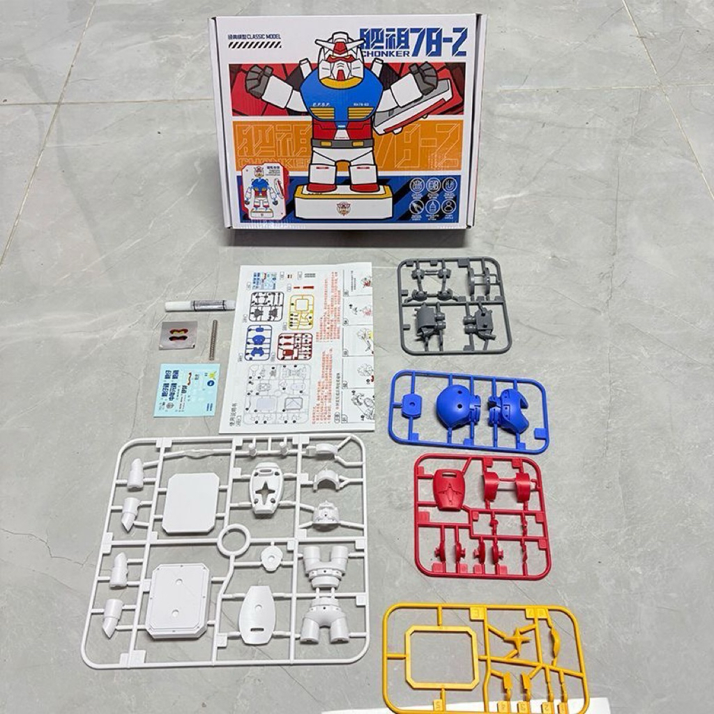Mô hình gundam RX-78 cute có nâm châm
