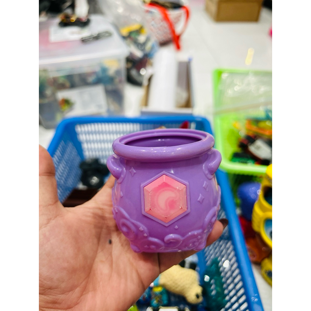 Đồ chơi Nồi ma thuật Magic Mixies Magical Misting Cauldron, - Cauldron Only ( Hàng 2nd)