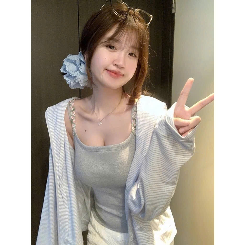 Áo 2 Dây Phối Dây Đôi Đan Hoa Nữ Tính CÓ ĐỆM MÚT NGỰC Không Gọng, Áo Croptop Có 2 Dây Điều Chỉnh Hàng Qccc Shopquacam | BigBuy360 - bigbuy360.vn