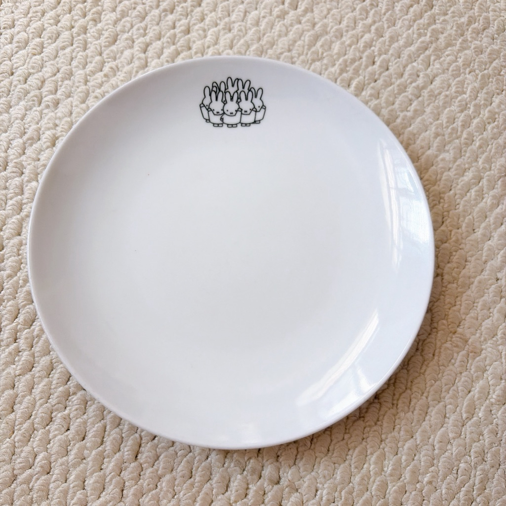 dĩa thỏ miffy lawson nhật bản dễ thương