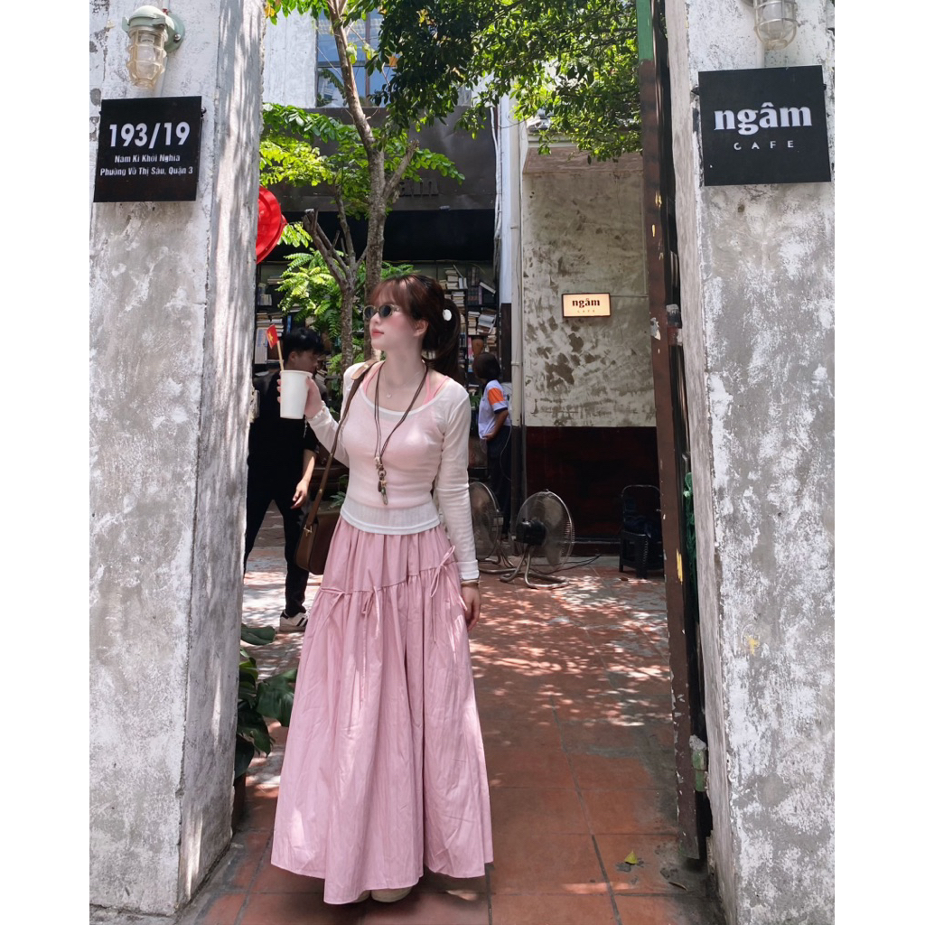 Hion Store - Set 3 món: áo trắng tay dài+ áo yếm+ cv dài 2 màu
