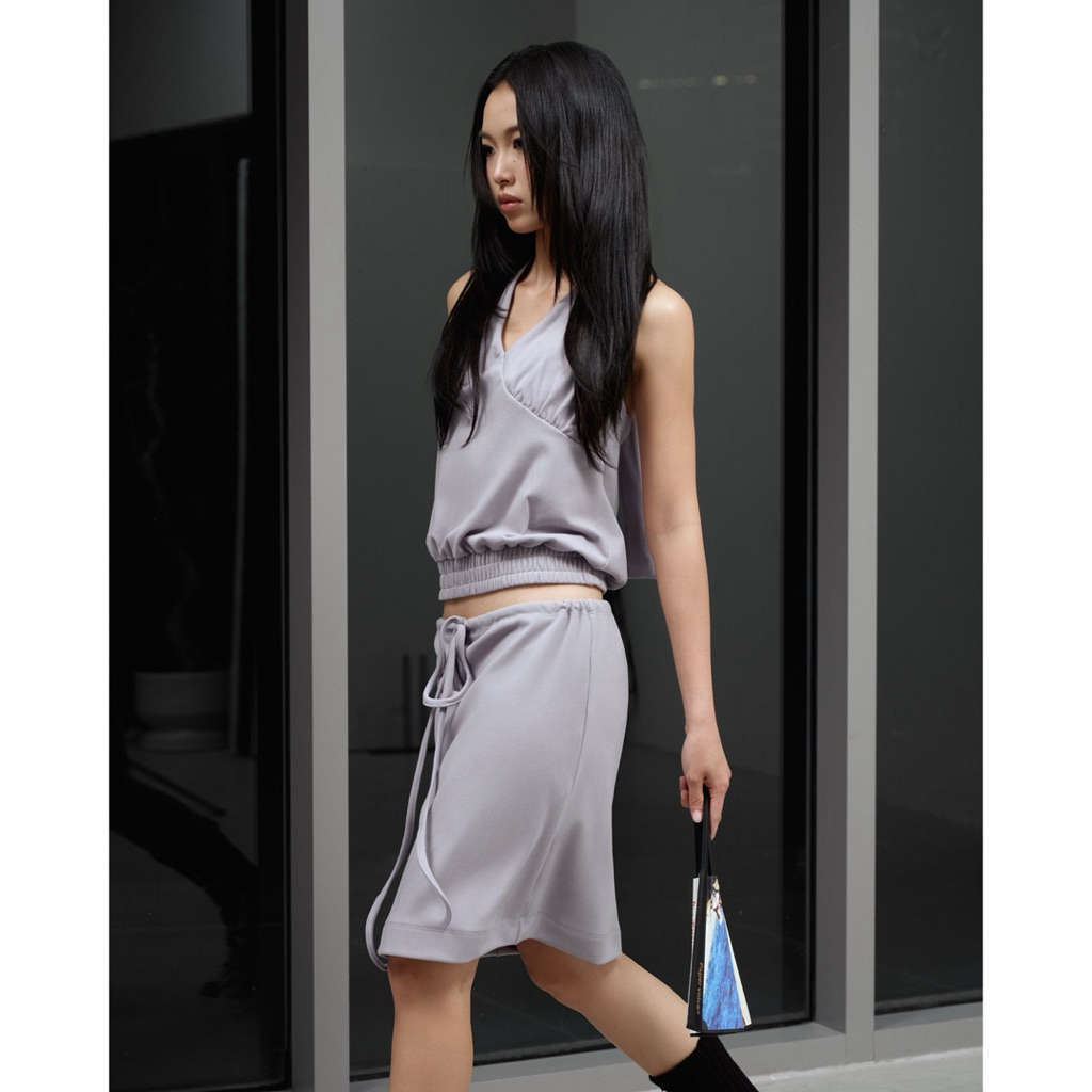 61COMFY GRAPE SET - Set váy áo yếm hở lưng