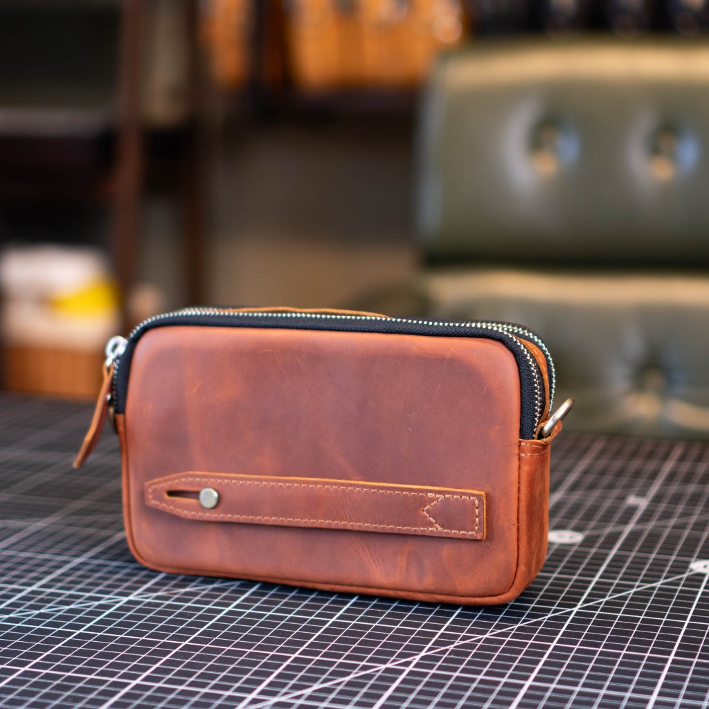 Clutch nam cầm tay mini da bò thật hai ngăn kéo zip, túi cầm tay nhỏ gọn kết hợp đeo chéo, Clutch mini bag Manuk Leather