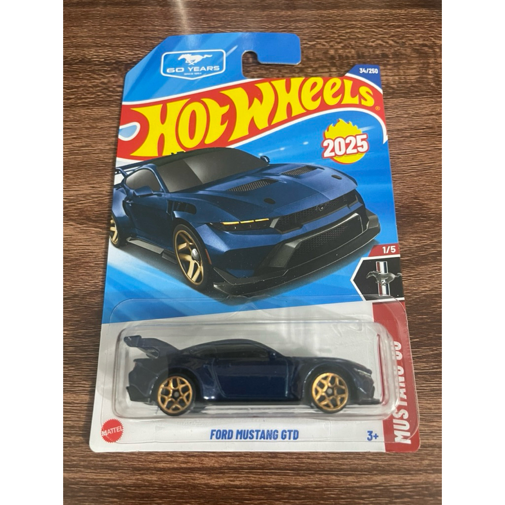 Xe mô hình Hot Wheels Ford Mustang GTD