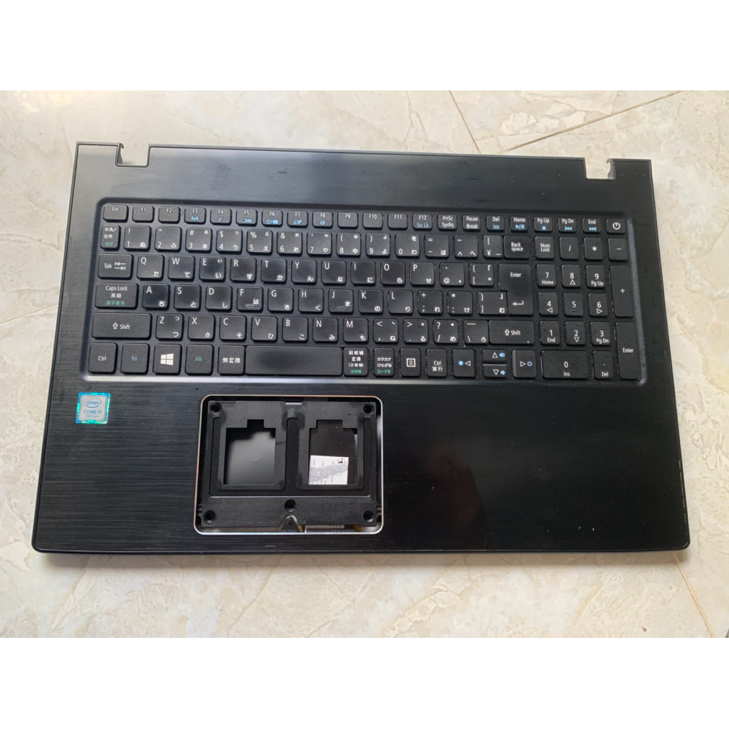 Mặt C Laptop Acer travel mate P259-G2-M hàng zin tháo máy. Có kèm bàn phím sử dụng tốt tất cả các ph