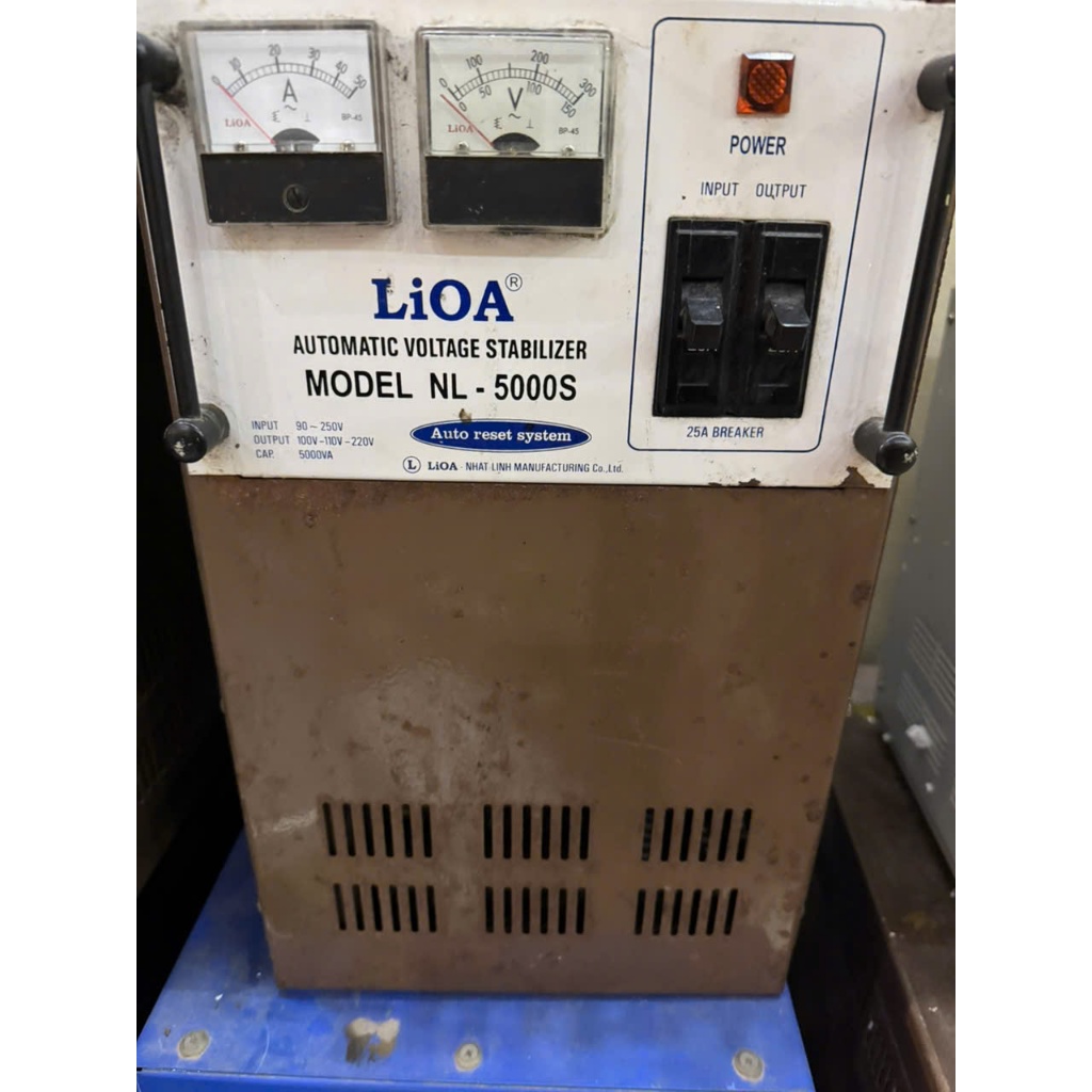 Ôn áp lioa 5kw giải 90-250v hàng  tồn kho nặng 26kg