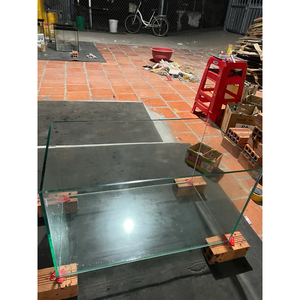 Hồ  70x40x40 full 8li mặt  trước  mài vi tính trơn