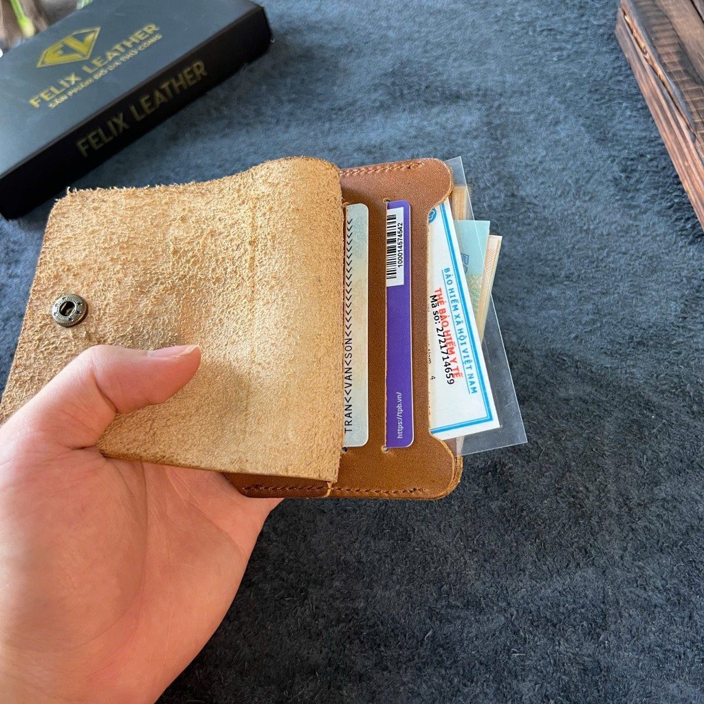 Ví nhỏ gọn mini đựng vừa giấy tờ cavet xe cũ, thiết kế 2 mặt độc đáo FLS12 xưởng da Feromalix