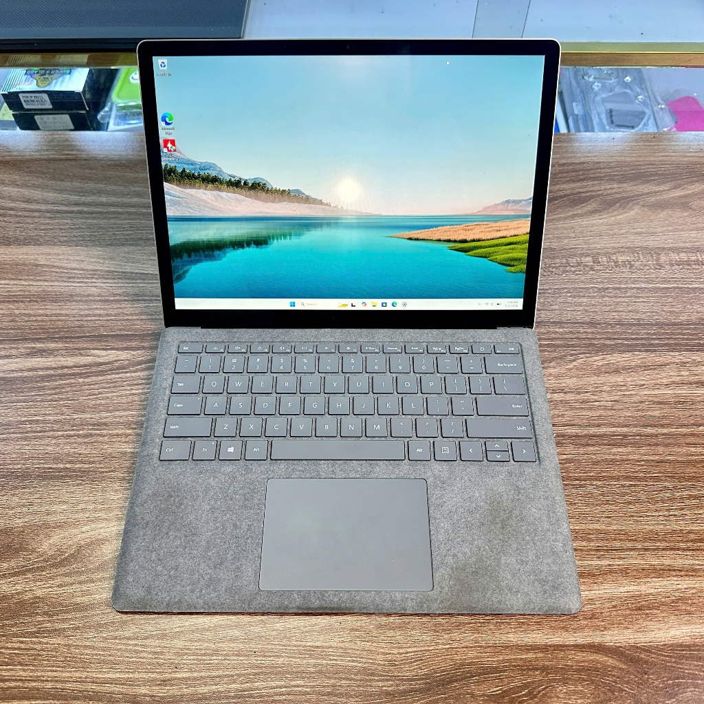 Microsoft Surface Laptop 2 i5 8365U RAM 8GB SSD 256GB 2K Touch