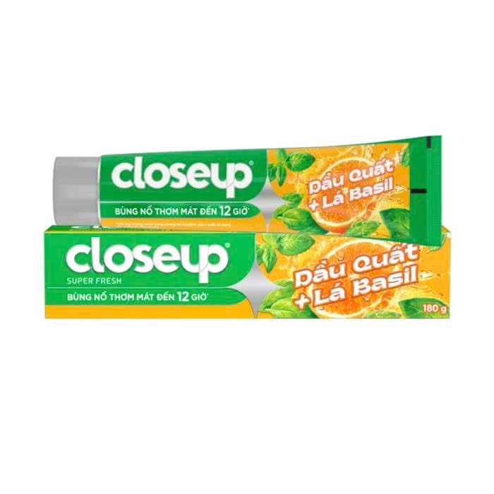 Kem đánh răng Closup dầu quất và lá Ba silk Hộp 180g