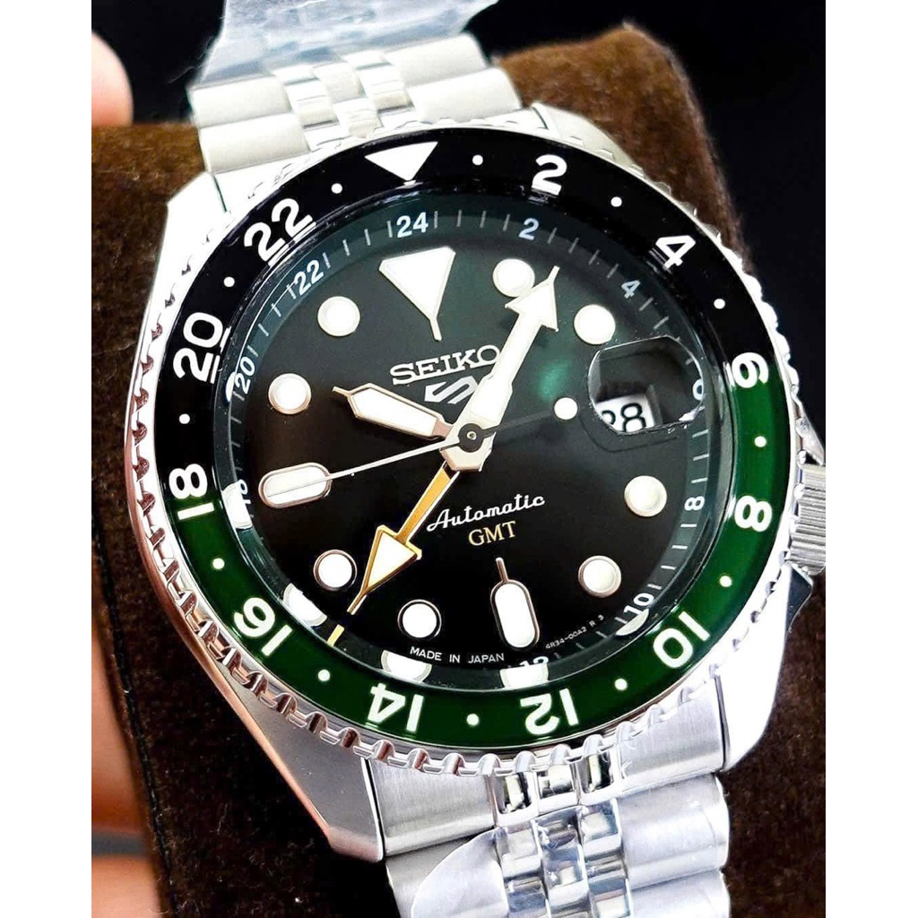 Đồng Hồ Nam Seiko 5 SSK035K1 Automatic Size 42.5 GMT Sports Green Dial Hardlex