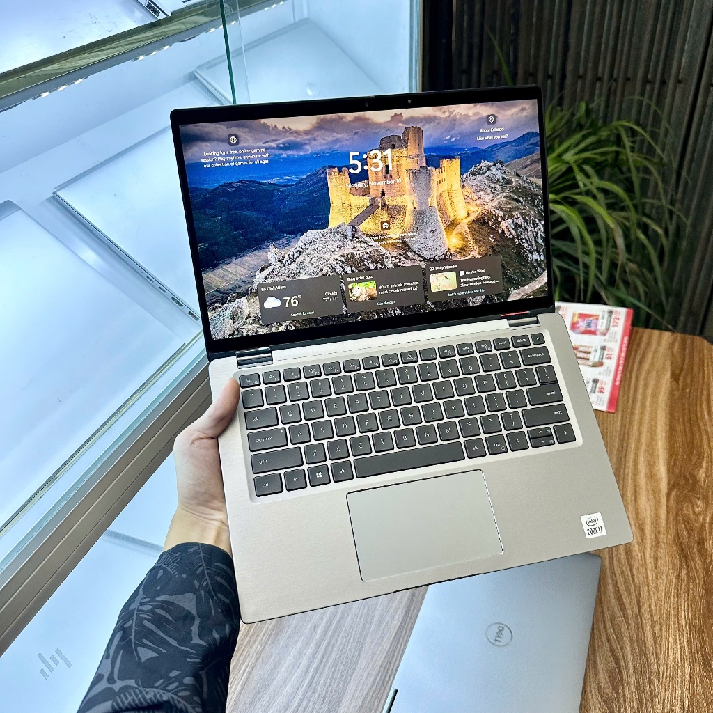 Dell Latitude 7400 2-in-1 i5/i7 RAM 8/16GB SSD 256GB 14" FHD IPS Touch