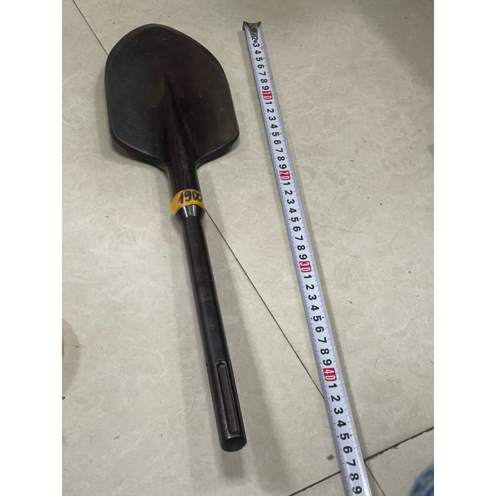 Xẻng hàng bãi Nhật nặng 1900g(mã 1900)