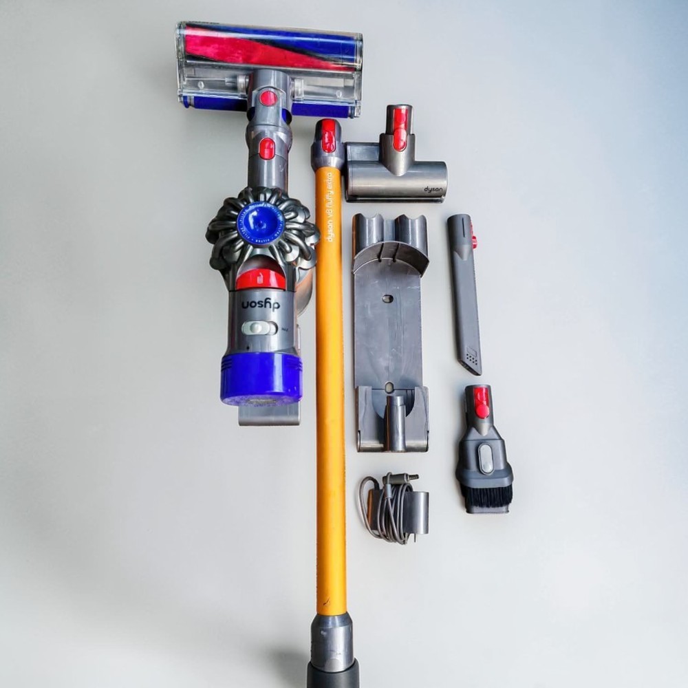 MÁY HÚT BỤI KHÔNG DÂY CẦM TAY Dyson v8 hàng used pin mới