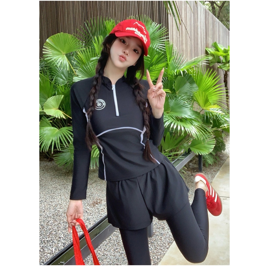 Đồ bơi kín đáo nữ chống nắng cao cấp phong cách Hàn Quốc đen short dài | BigBuy360 - bigbuy360.vn