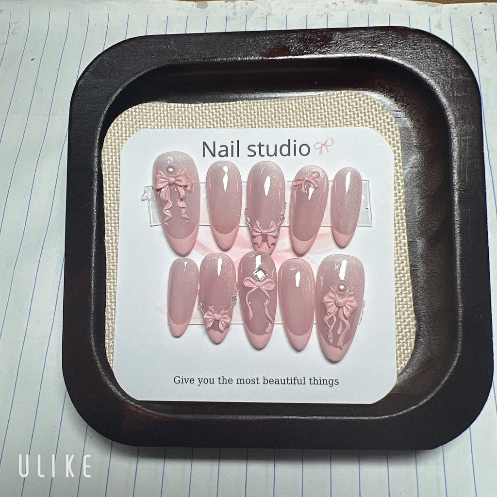 B04- nailbox thiết kế