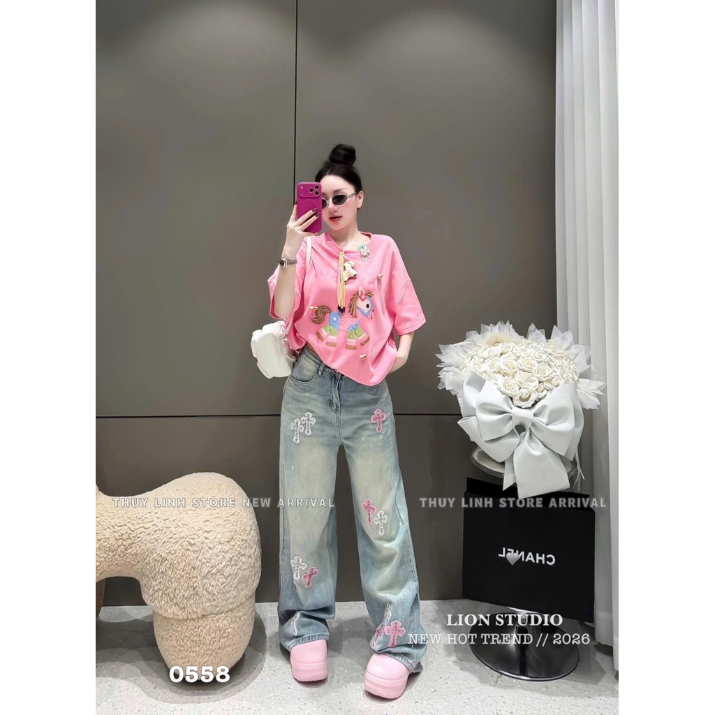 🦁LION STUDIO❤️ quần bò chomer đính đá 0558  sml  QCCC , Trung Quốc