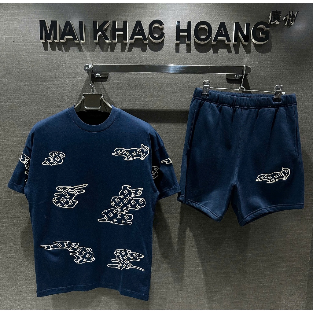 Bộ Quần Áo Nam Form Rộng Áo Thun + Quần Short Họa Tiết L@V Phong Cách Streetwear