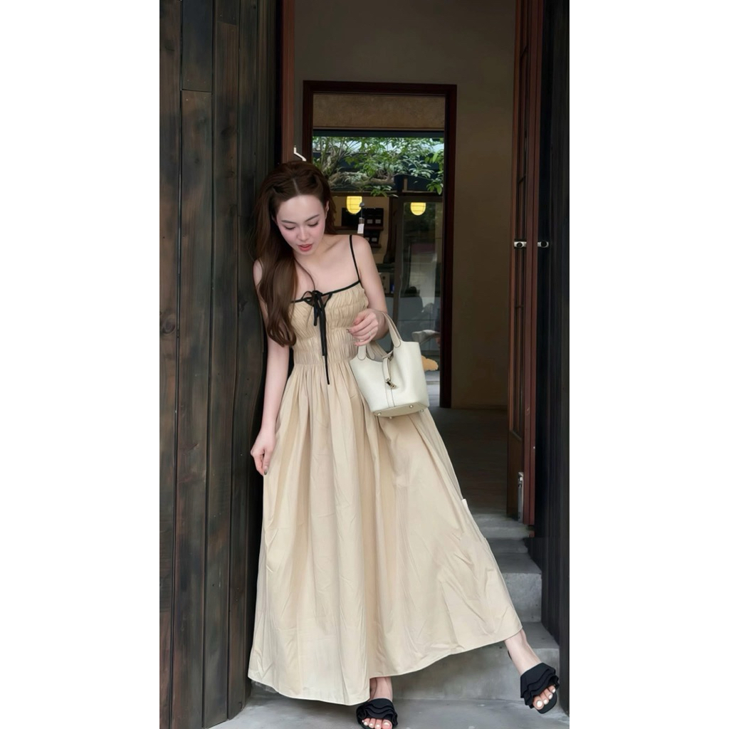 Đầm váy hai dây .Đầm váy hai dây viền đen