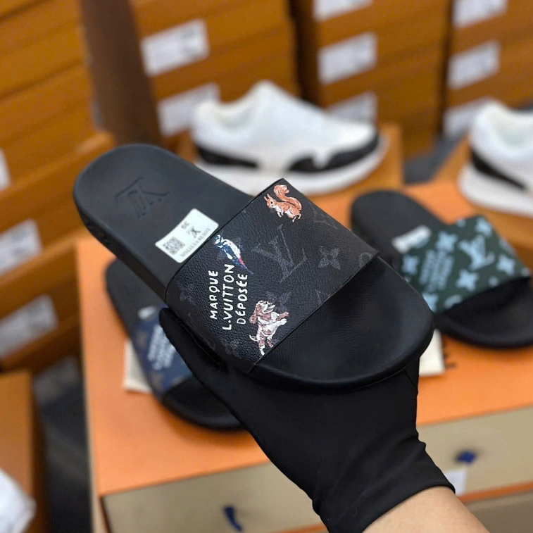 Dép quai ngang Louis Vuitton monogram LV, Dép LV Hàng SPF hót trend - Đế cao cao cấp quai da mềm mại
