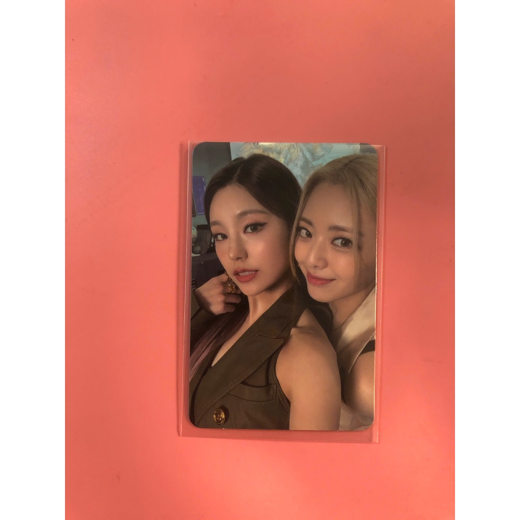 [ITZY] Tổng hợp các photocard ITZY qua các đợt phát hành