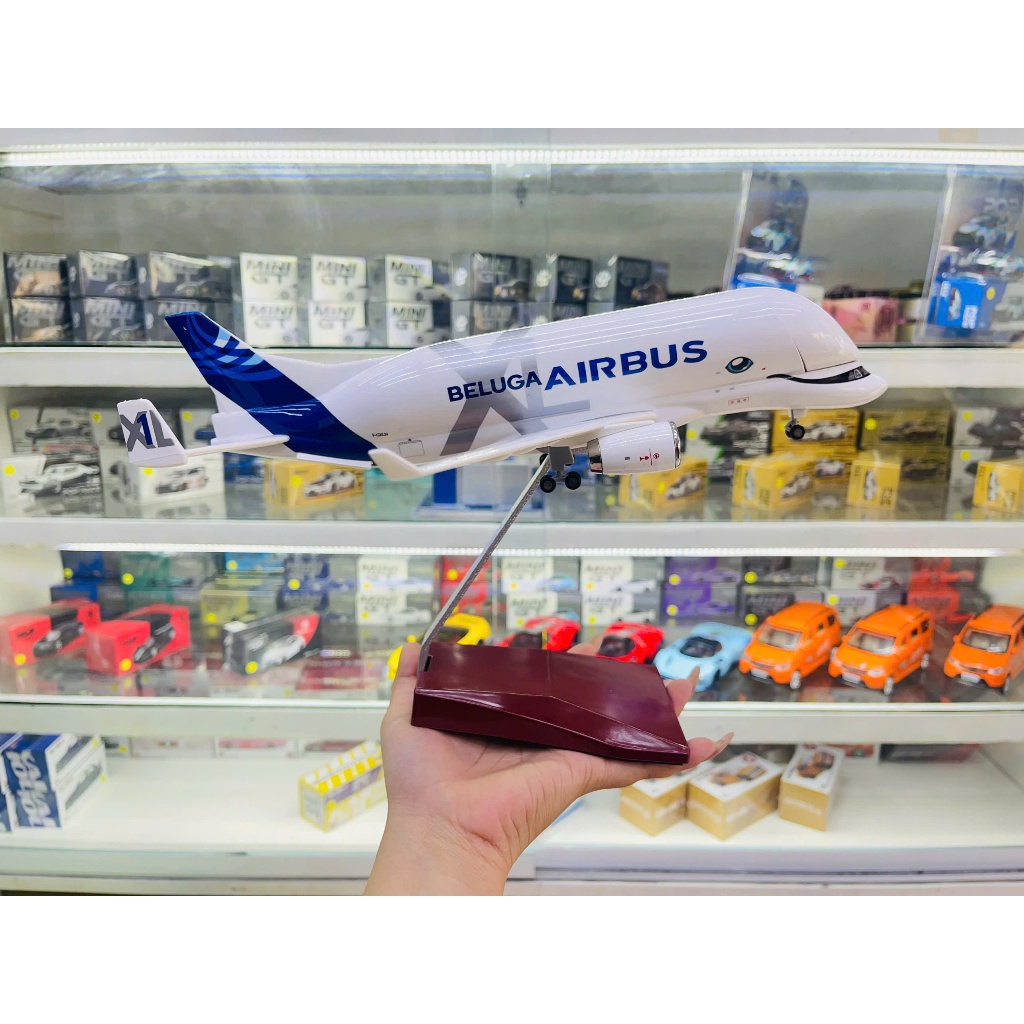 Mô hình máy bay vận tải Airbus Beluga XL mở được đầu kích thước 30cm MB30043