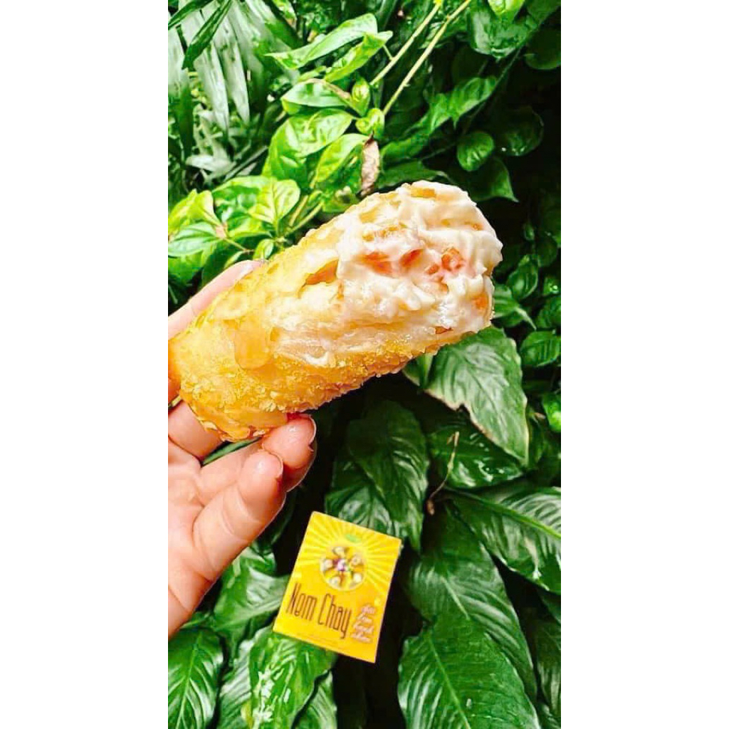 nem chay sốt kem hạnh nhân