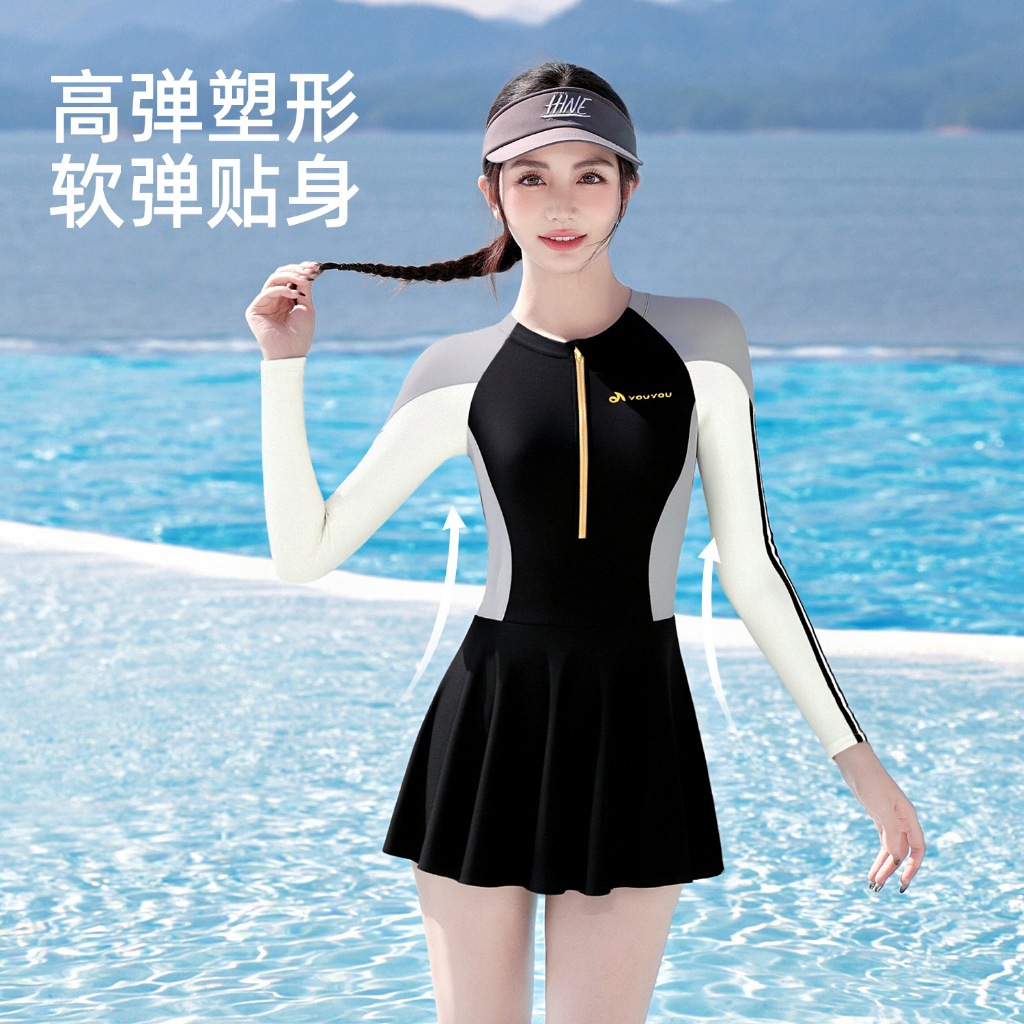 Đồ bơi nữ dài tay liền váy short kín đáo phong cách Hàn Quốc | BigBuy360 - bigbuy360.vn