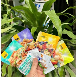[1Kg MIX ĐỦ VỊ] Hạt Dinh Dưỡng Mix Hoa Quả Sấy Giòn (31-33 gói) HUTA FOOD