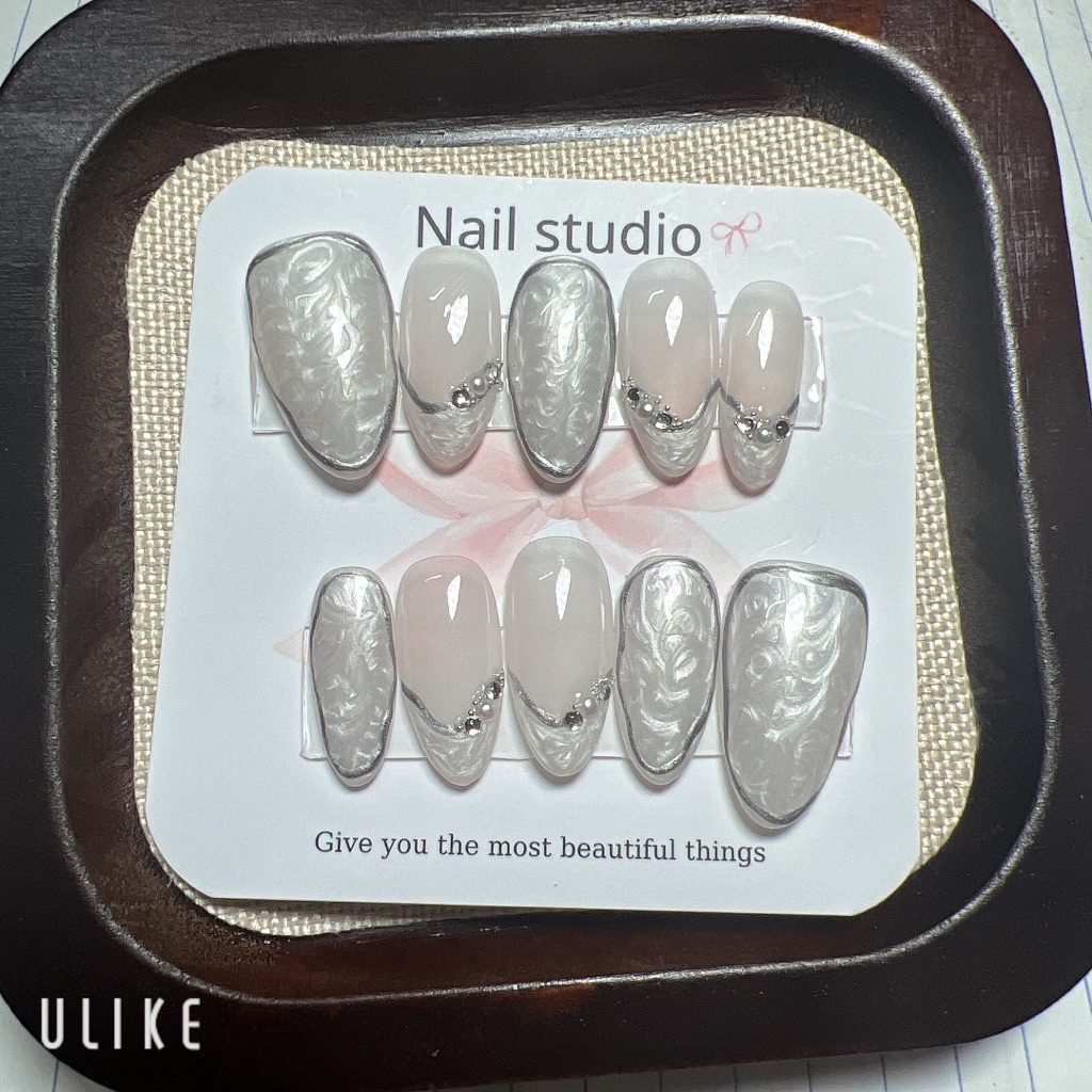 B07- Nailbox ngọc traithiết kế