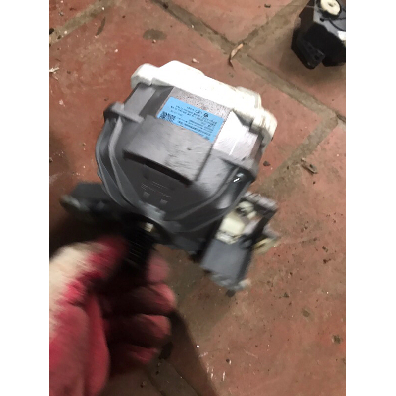 Motor máy giặt Aqua 8kg AQD-A800F cũ tốt tháo máy