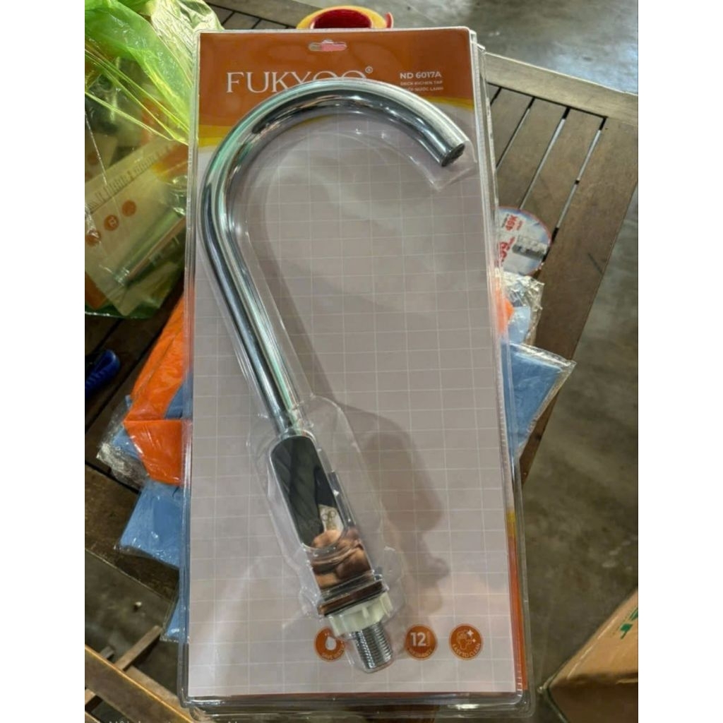 Vòi rửa chén lạnh Fukyoo 6017a, 6017b. Của cty cổ phần brasler