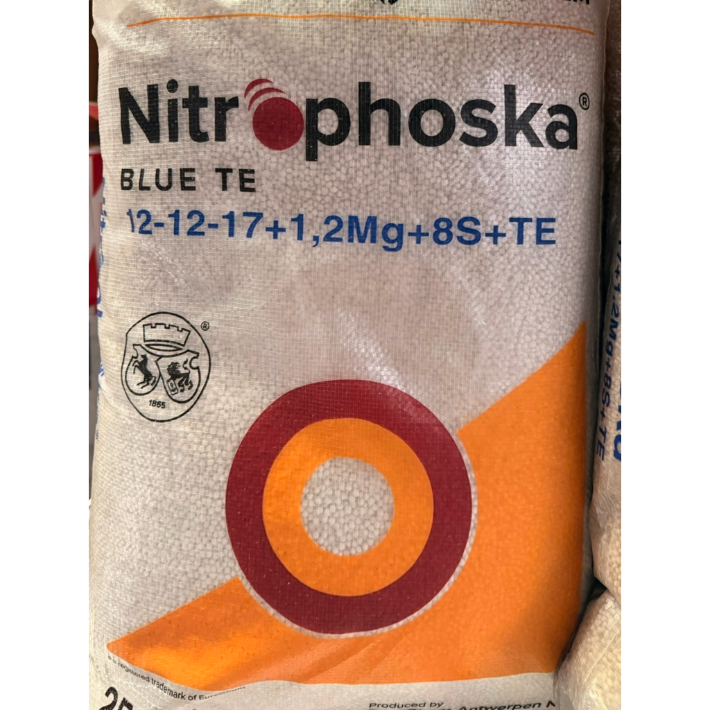Phân bón NPK Nitrophoska Blue TE 12-12-17+1.2Mg+8S+TE BM Đức – Tăng ra hoa, đậu trái mạnh cho cây tr