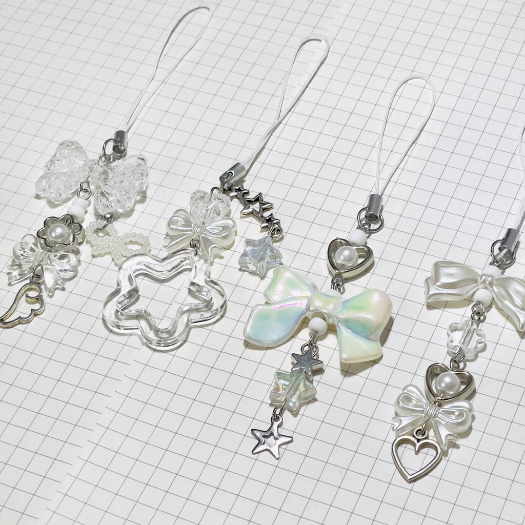[Sạp Nhà Kat] Móc khoá điện thoại keyring trắng handmade ☆｡˚
