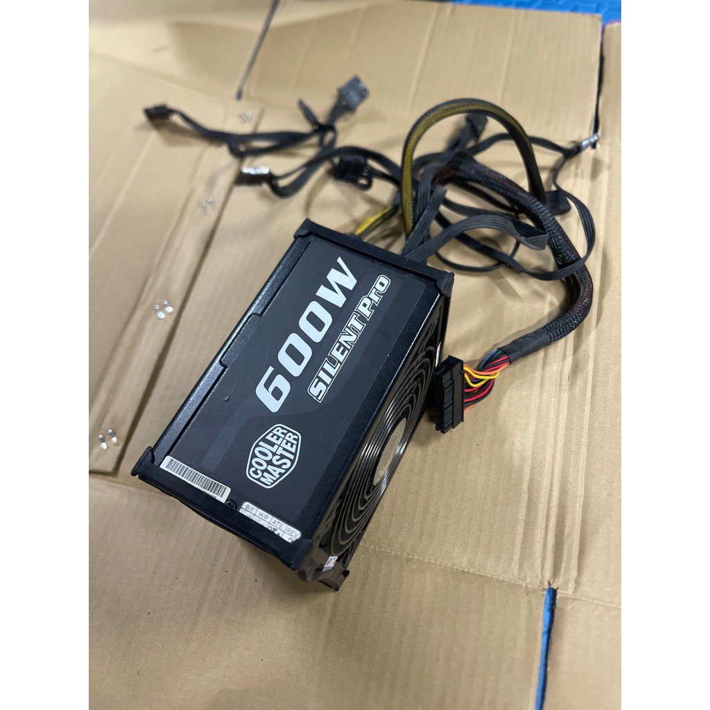 Nguồn máy tính CoolerMaster silentpro 600w