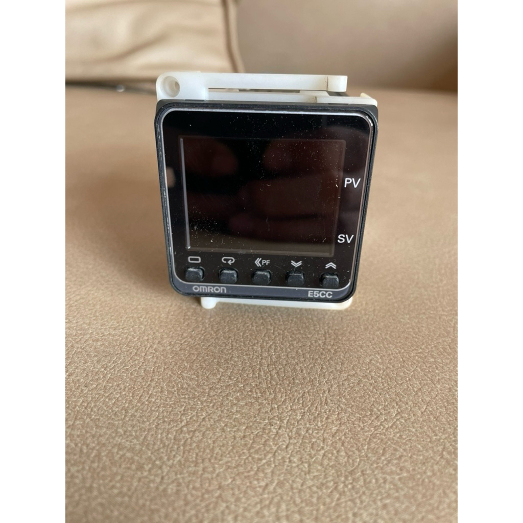 Omron E5CC-RX2ASM-880 , E5CC-QX2ASM-000 Bộ Điều Khiển Nhiệt Độ PID Digital Temperature Controller 10